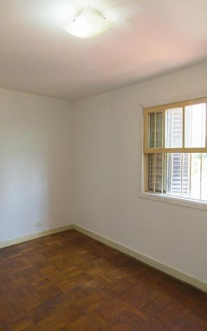 Casa à venda com 240m², 5 quartos e 3 vagasQuarto 2