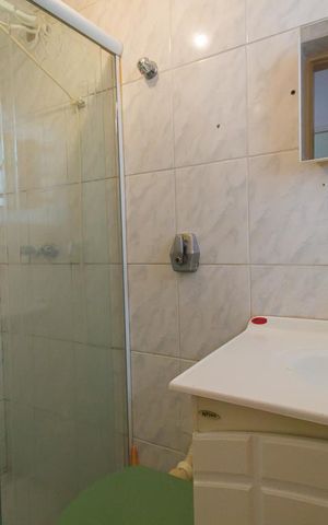 Casa à venda com 240m², 5 quartos e 3 vagasBanheiro da Suíte