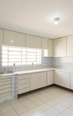 Casa à venda com 240m², 5 quartos e 3 vagasCozinha