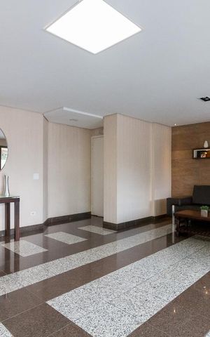 Apartamento para alugar com 134m², 4 quartos e 4 vagasHall de entrada do prédio