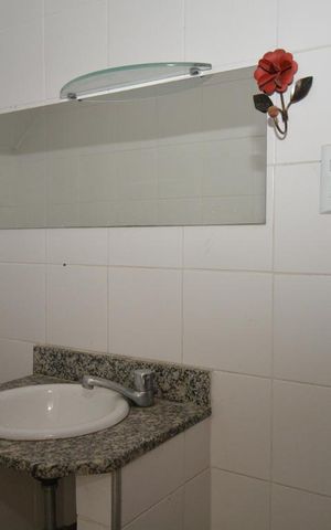 Casa de condomínio à venda com 90m², 3 quartos e 1 vagaBanheiro Social