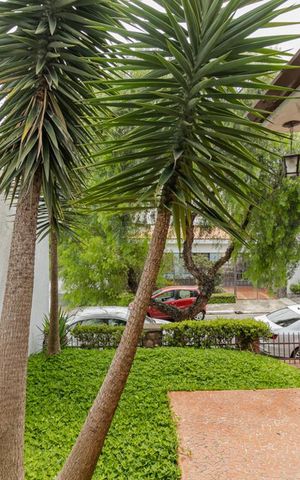 Casa à venda com 200m², 2 quartos e 2 vagas Casa à venda com 200m², 2 quartos e 2 vagasVista do Quarto 1