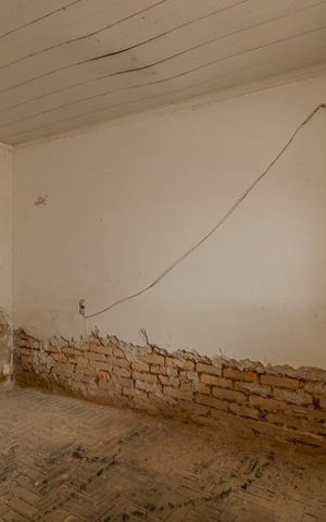 Casa à venda com 200m², 2 quartos e 2 vagas Casa à venda com 200m², 2 quartos e 2 vagasQuarto da Edícula