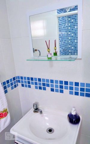 Casa à venda com 60m², 2 quartos e sem vaga Casa à venda com 60m², 2 quartos e sem vagaBanheiro da Suíte