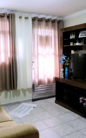 Casa à venda com 60m², 2 quartos e sem vaga Casa à venda com 60m², 2 quartos e sem vagaSala