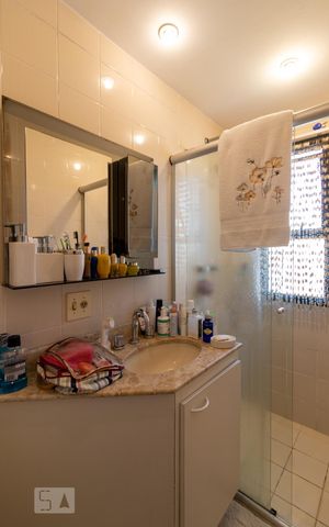 Apartamento à venda com 100m², 3 quartos e 2 vagasBanheiro da Suíte