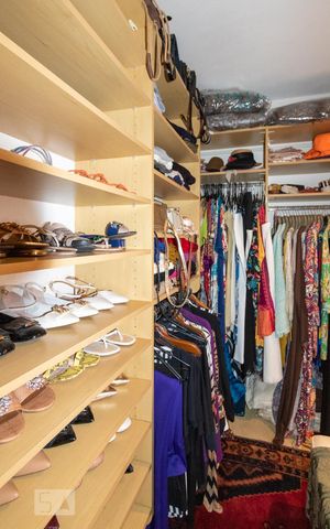 Apartamento à venda com 100m², 3 quartos e 2 vagasCloset da suíte