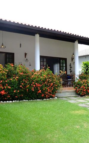 Casa à venda com 500m², 3 quartos e 2 vagasFrente da casa