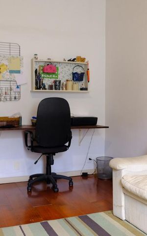 Casa à venda com 500m², 3 quartos e 2 vagasEscritório