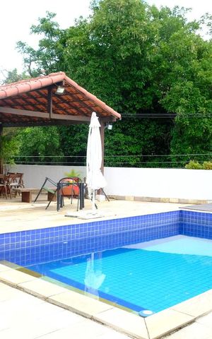 Casa à venda com 500m², 3 quartos e 2 vagasÁrea externa - piscina
