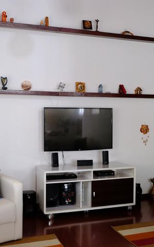 Casa à venda com 500m², 3 quartos e 2 vagasSala