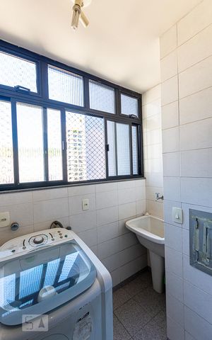 Apartamento à venda com 120m², 3 quartos e 1 vagaÁrea de Serviço