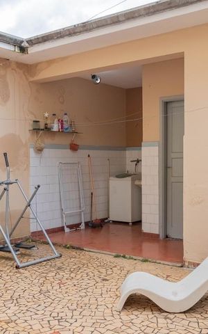 Casa à venda com 220m², 3 quartos e 3 vagas Casa à venda com 220m², 3 quartos e 3 vagasLavanderia