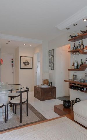 Apartamento à venda com 55m², 1 quarto e 1 vagaSala