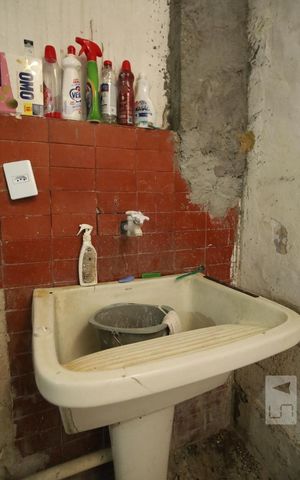 Casa à venda com 70m², 2 quartos e 1 vagaÁrea de Serviço
