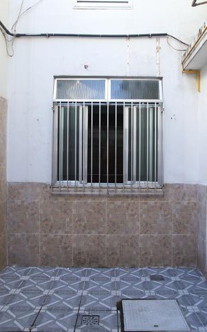 Casa à venda com 70m², 2 quartos e 1 vagaQuintal