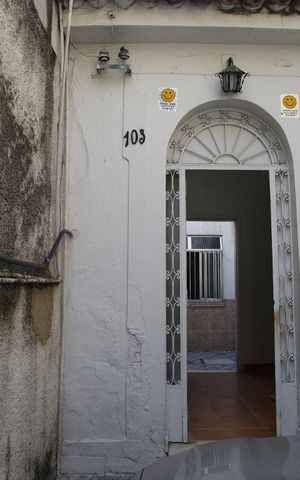 Casa à venda com 70m², 2 quartos e 1 vagaFachada