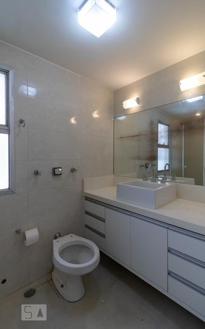 Apartamento à venda com 102m², 2 quartos e 2 vagasBanheiro