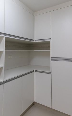 Apartamento à venda com 102m², 2 quartos e 2 vagasCozinha