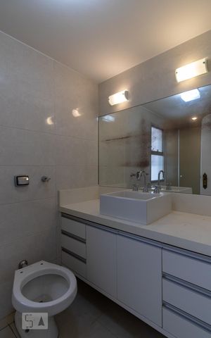 Apartamento à venda com 102m², 2 quartos e 2 vagasBanheiro