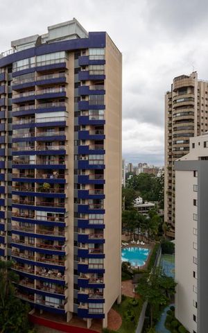 Apartamento à venda com 102m², 2 quartos e 2 vagasVista