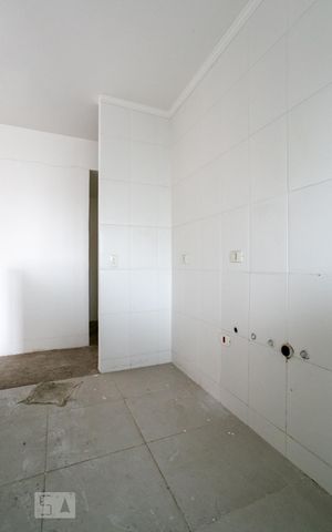 Apartamento à venda com 95m², 4 quartos e 2 vagas Apartamento à venda com 95m², 4 quartos e 2 vagasCozinha e Área de Serviço