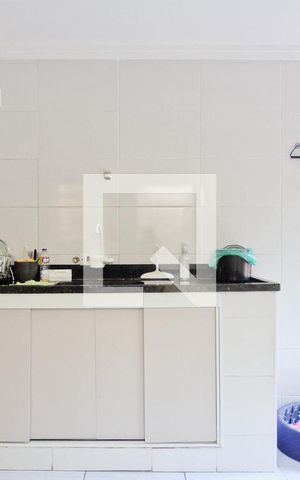 Casa à venda com 150m², 3 quartos e 1 vaga Casa à venda com 150m², 3 quartos e 1 vagaCozinha