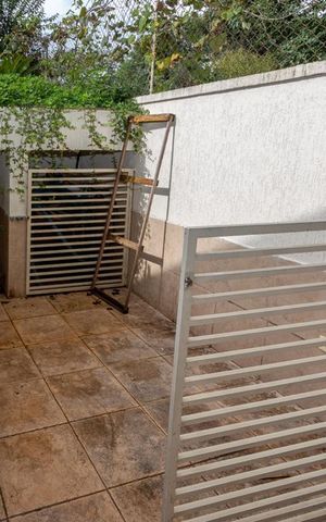 Casa à venda com 769m², 3 quartos e 5 vagas Casa à venda com 769m², 3 quartos e 5 vagasCanil