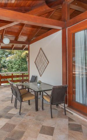 Casa à venda com 769m², 3 quartos e 5 vagas Casa à venda com 769m², 3 quartos e 5 vagasVaranda da Sala