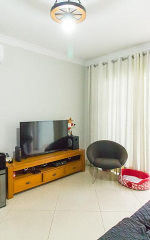 Casa à venda com 160m², 3 quartos e 4 vagasSala