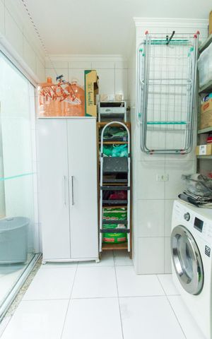Casa à venda com 160m², 3 quartos e 4 vagasÁrea de Serviço