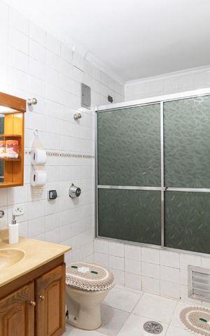 Casa à venda com 280m², 3 quartos e 2 vagas Casa à venda com 280m², 3 quartos e 2 vagasBanheiro da Suíte
