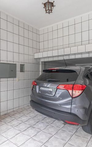 Casa à venda com 280m², 3 quartos e 2 vagas Casa à venda com 280m², 3 quartos e 2 vagasGaragem