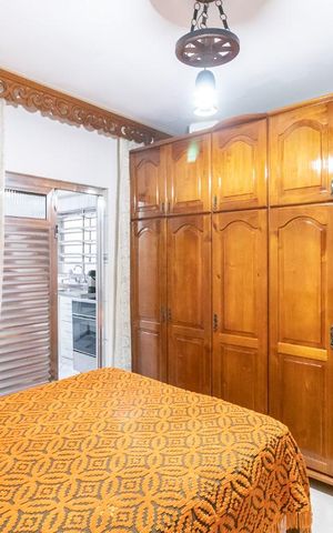 Casa à venda com 280m², 3 quartos e 2 vagas Casa à venda com 280m², 3 quartos e 2 vagasSuíte