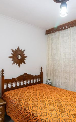 Casa à venda com 280m², 3 quartos e 2 vagas Casa à venda com 280m², 3 quartos e 2 vagasSuíte