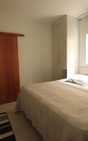 Casa à venda com 136m², 2 quartos e 2 vagasSuíte