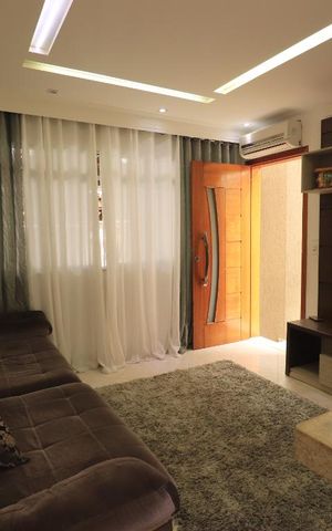 Casa à venda com 136m², 2 quartos e 2 vagasSala