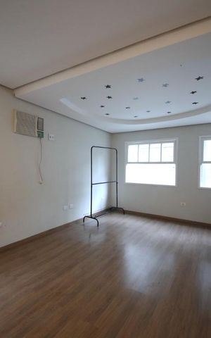 Casa de condomínio para alugar com 250m², 3 quartos e 3 vagasQuarto 1