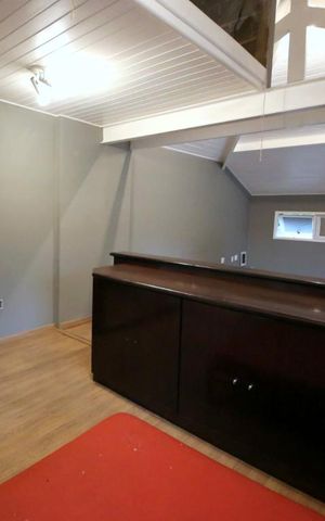Casa de condomínio para alugar com 250m², 3 quartos e 3 vagasCloset 