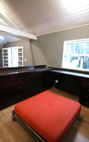 Casa de condomínio para alugar com 250m², 3 quartos e 3 vagasCloset