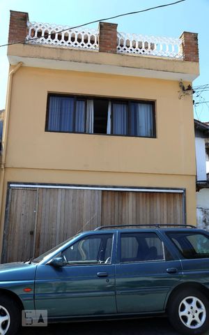 Casa à venda com 207m², 3 quartos e 2 vagasFachada