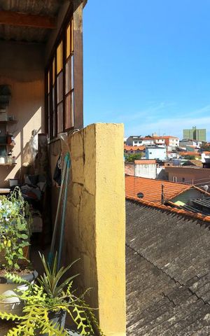 Casa à venda com 207m², 3 quartos e 2 vagasQuarto 2 - vista