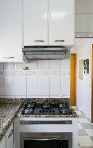 Apartamento à venda com 105m², 3 quartos e 2 vagasCozinha
