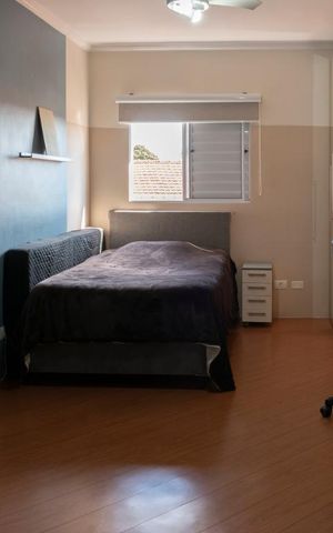 Casa à venda com 596m², 5 quartos e 8 vagas Casa à venda com 596m², 5 quartos e 8 vagasQuarto 2