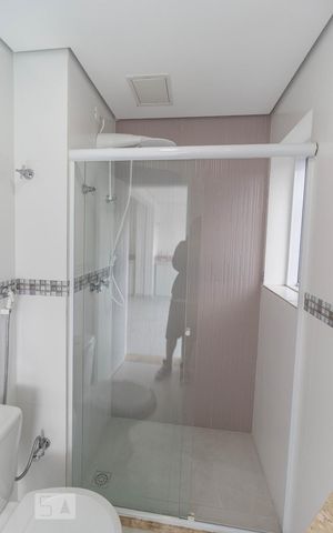Studio para alugar com 35m², 1 quarto e sem vaga Studio para alugar com 35m², 1 quarto e sem vagaBanheiro