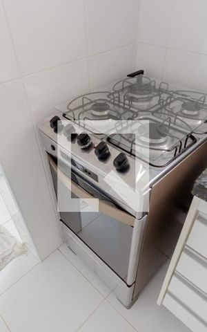 Apartamento para alugar com 72m², 2 quartos e 2 vagas Apartamento para alugar com 72m², 2 quartos e 2 vagasCozinha