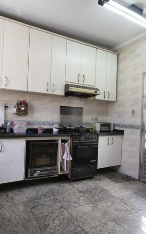 Casa à venda com 361m², 4 quartos e 3 vagasCozinha