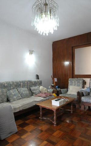 Casa à venda com 361m², 4 quartos e 3 vagasSala