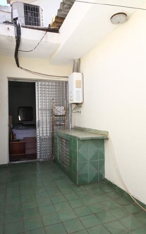 Casa à venda com 361m², 4 quartos e 3 vagasAcesso suíte 3