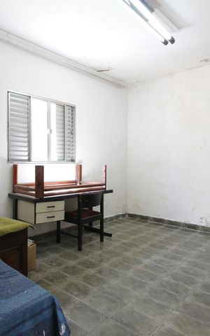 Casa à venda com 361m², 4 quartos e 3 vagasQuarto de serviço